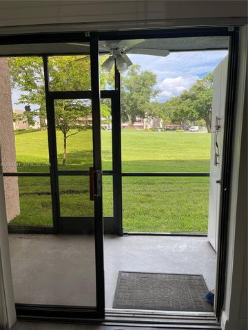 10434 Sunrise Lakes Blvd 107, Sunrise, FL 33322