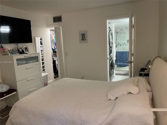 10434 Sunrise Lakes Blvd 107, Sunrise, FL 33322