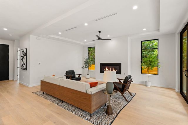 4700 Banister LN, Austin, TX 78745