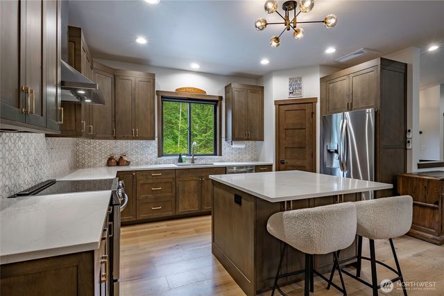 697 Axelson Road, Bellingham, WA 98229