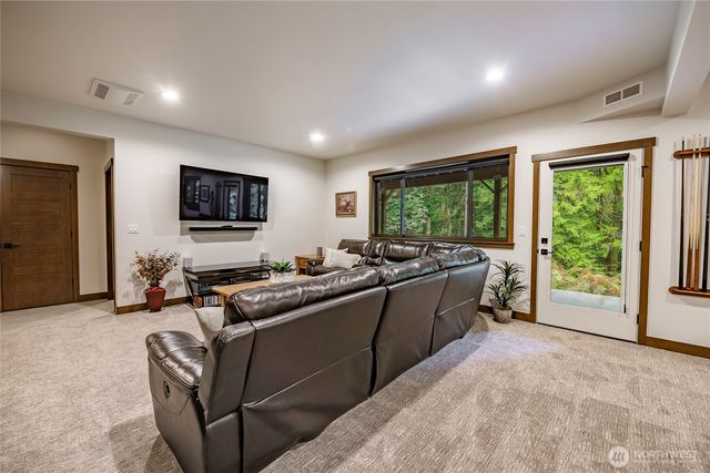 697 Axelson Road, Bellingham, WA 98229