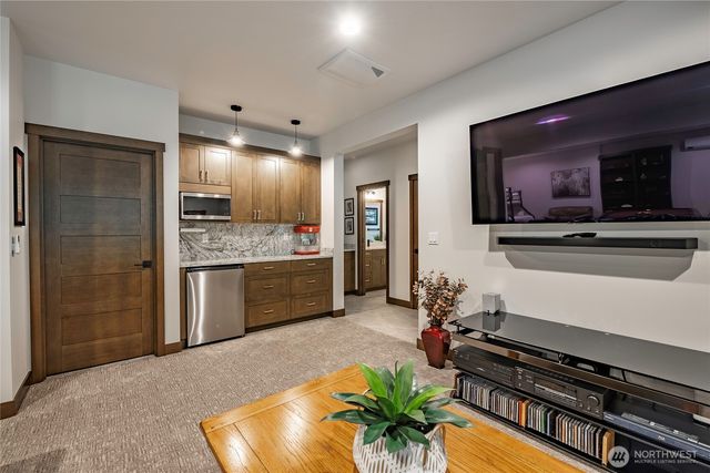697 Axelson Road, Bellingham, WA 98229
