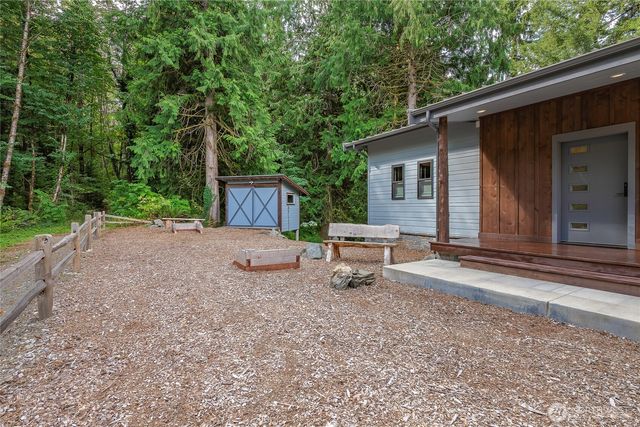 697 Axelson Road, Bellingham, WA 98229