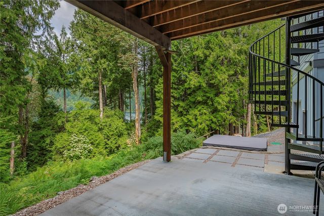 697 Axelson Road, Bellingham, WA 98229
