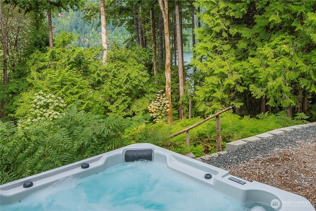 697 Axelson Road, Bellingham, WA 98229
