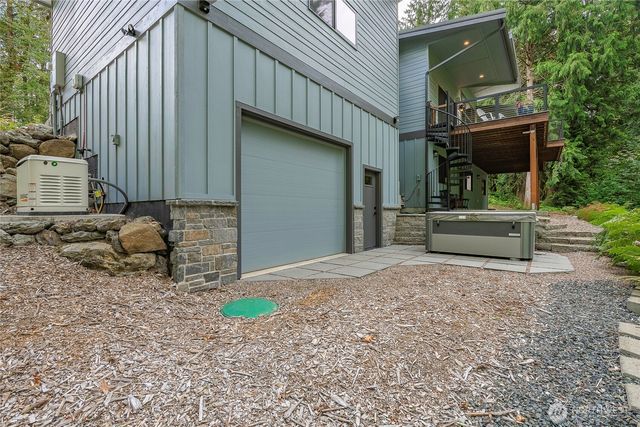 697 Axelson Road, Bellingham, WA 98229