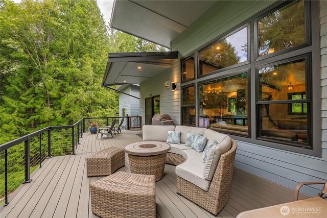 697 Axelson Road, Bellingham, WA 98229