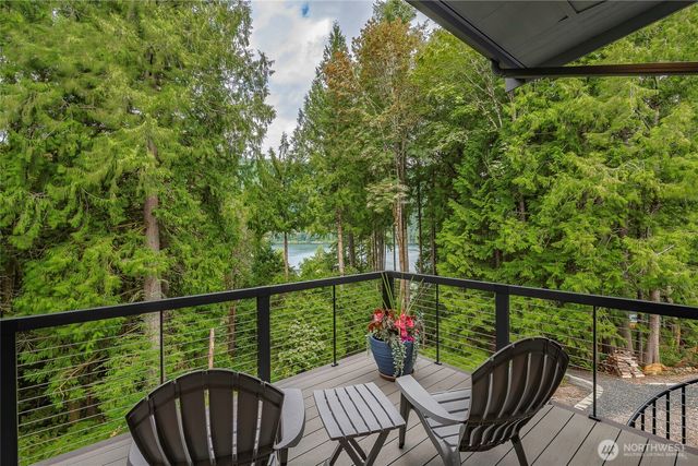 697 Axelson Road, Bellingham, WA 98229