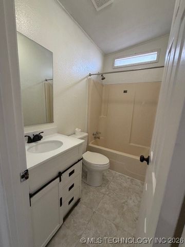 5590 Aspen Drive, Kingston, OK 73439