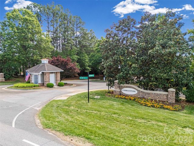 4232 Sourwood Court, Fort Mill, SC 29707
