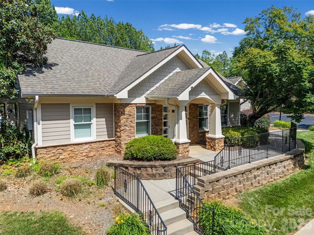 4232 Sourwood Court, Fort Mill, SC 29707