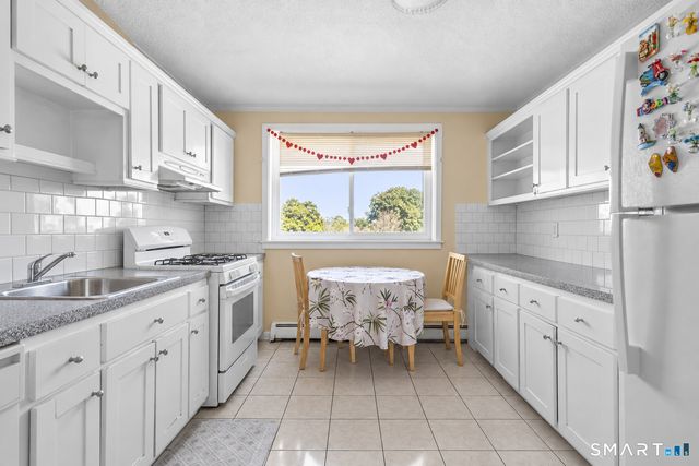 4 Van Zant Street B18, Norwalk, CT 06855