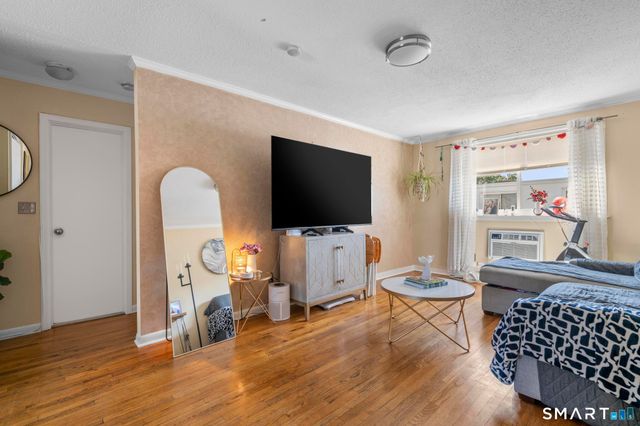 4 Van Zant Street B18, Norwalk, CT 06855