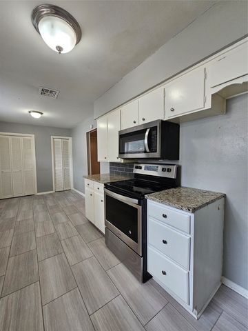7508 Jade Circle, North Richland Hills, TX 76180