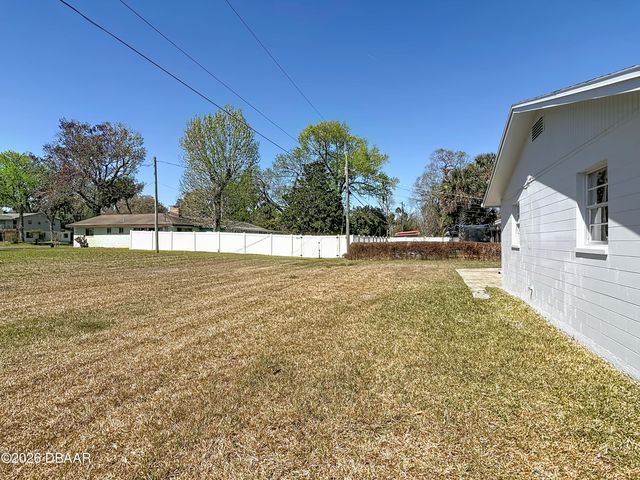 2280 Green Street, South Daytona, FL 32119