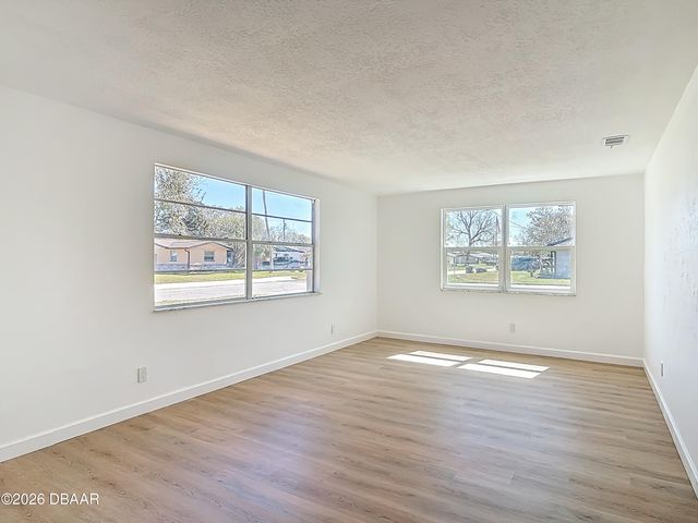 2280 Green Street, South Daytona, FL 32119