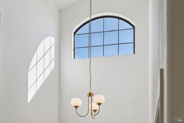 629 Barcelona Dr, Sonoma, CA 95476