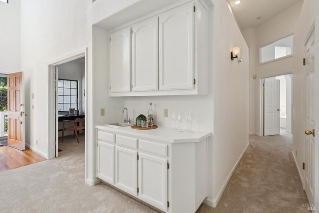 629 Barcelona Dr, Sonoma, CA 95476