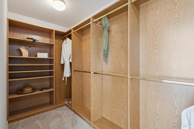 629 Barcelona Dr, Sonoma, CA 95476