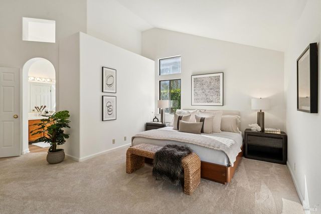 629 Barcelona Dr, Sonoma, CA 95476