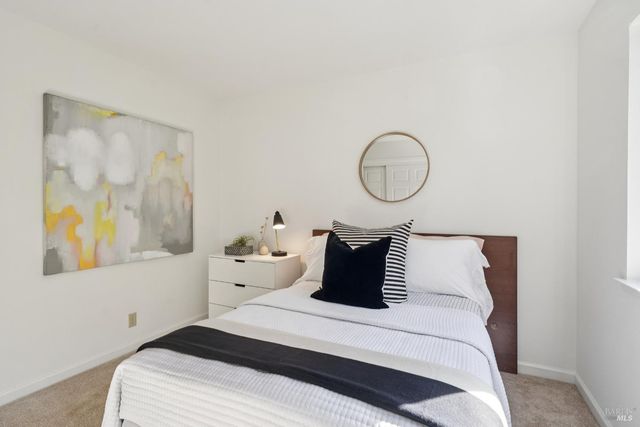 629 Barcelona Dr, Sonoma, CA 95476