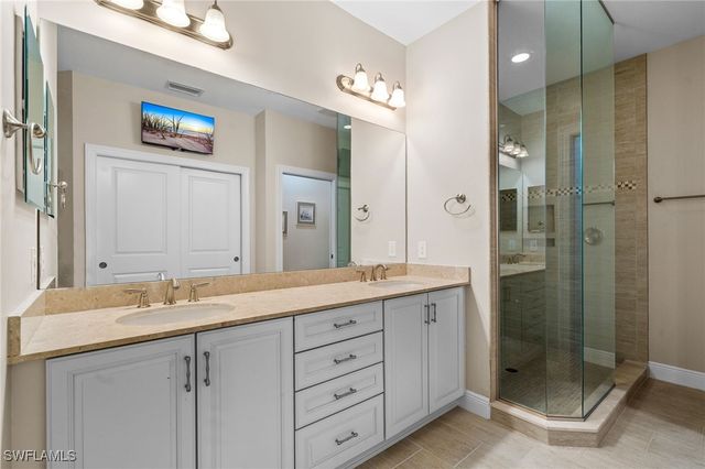 2129 Frangipani CIR 1-201, Naples, FL 34120