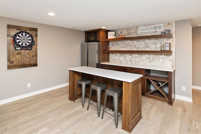 645 NE Traverse Drive, Waukee, IA 50263