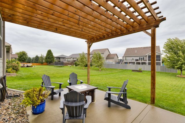 645 NE Traverse Drive, Waukee, IA 50263