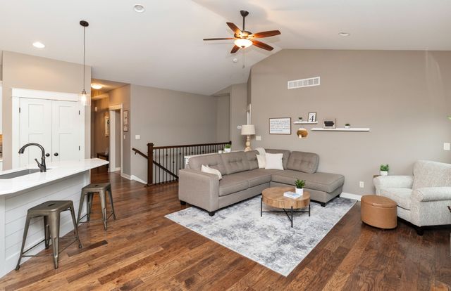 645 NE Traverse Drive, Waukee, IA 50263