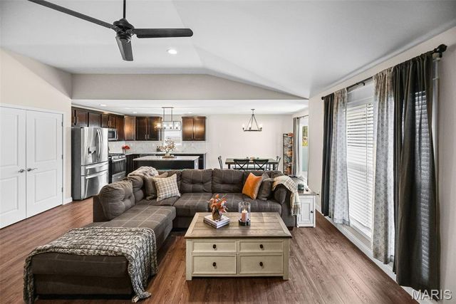2146 Tuscany Ridge Court, Maryville, IL 62062