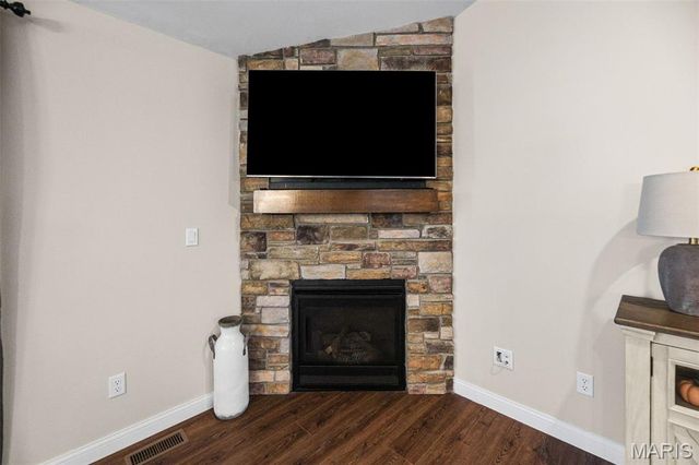 2146 Tuscany Ridge Court, Maryville, IL 62062