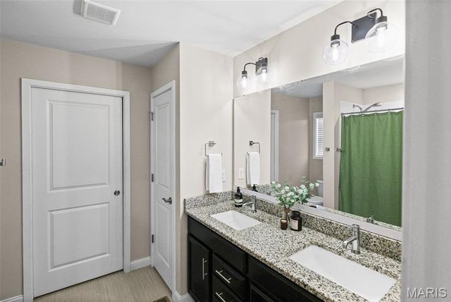 2146 Tuscany Ridge Court, Maryville, IL 62062