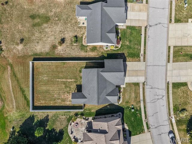 2146 Tuscany Ridge Court, Maryville, IL 62062