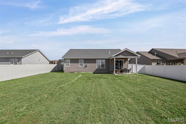 2146 Tuscany Ridge Court, Maryville, IL 62062