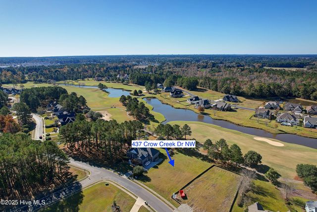 437 N Crow Creek Drive, Calabash, NC 28467