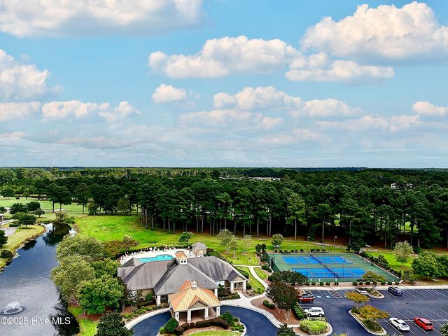 437 N Crow Creek Drive, Calabash, NC 28467