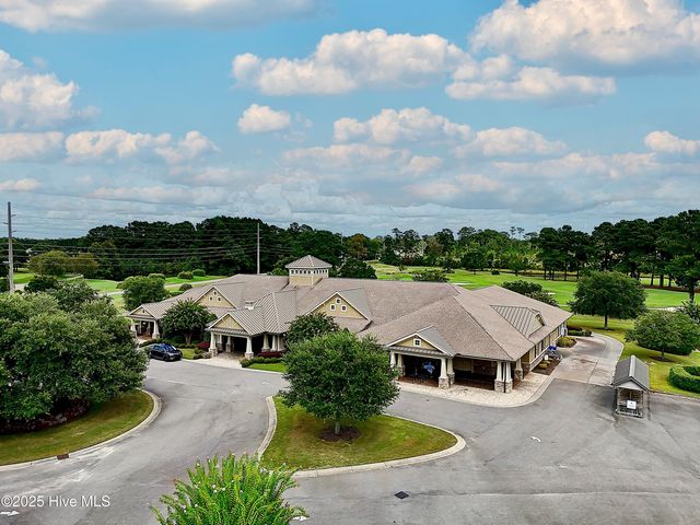 437 N Crow Creek Drive, Calabash, NC 28467