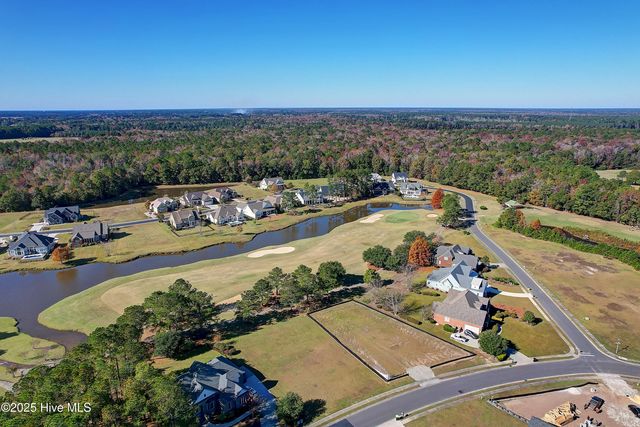 437 N Crow Creek Drive, Calabash, NC 28467