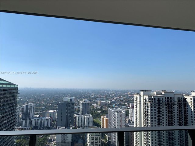 1000 Brickell Plz 3904, Miami, FL 33131