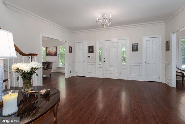 7 SLEEPY HOLLOW LANE, Princeton Junction, NJ 08550