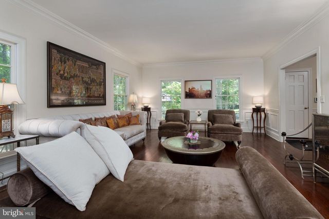 7 SLEEPY HOLLOW LANE, Princeton Junction, NJ 08550