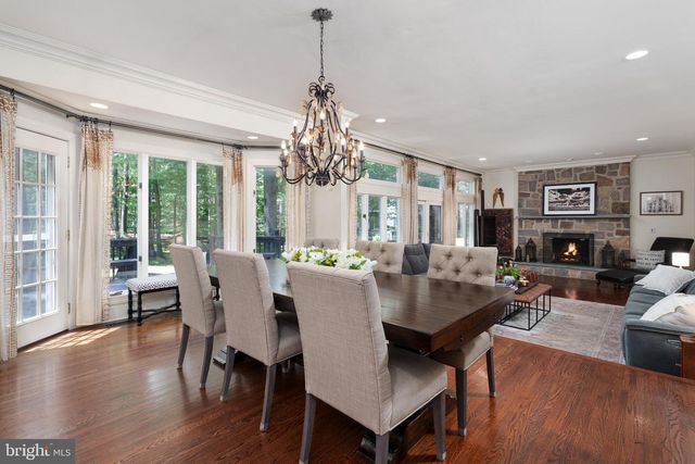 7 SLEEPY HOLLOW LANE, Princeton Junction, NJ 08550