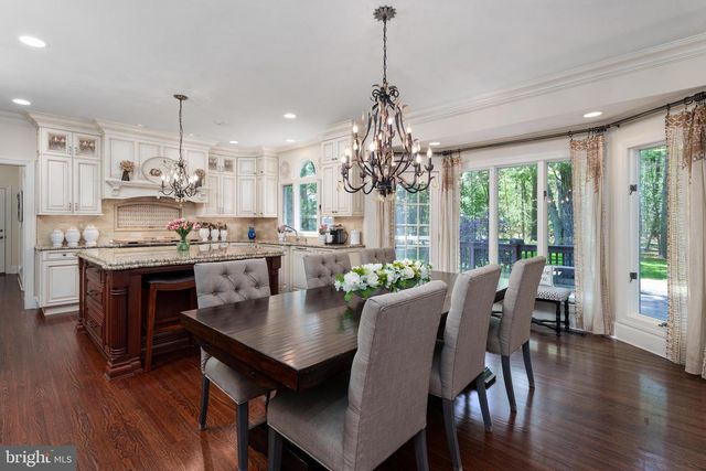 7 SLEEPY HOLLOW LANE, Princeton Junction, NJ 08550