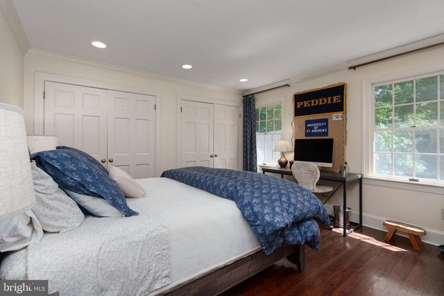 7 SLEEPY HOLLOW LANE, Princeton Junction, NJ 08550