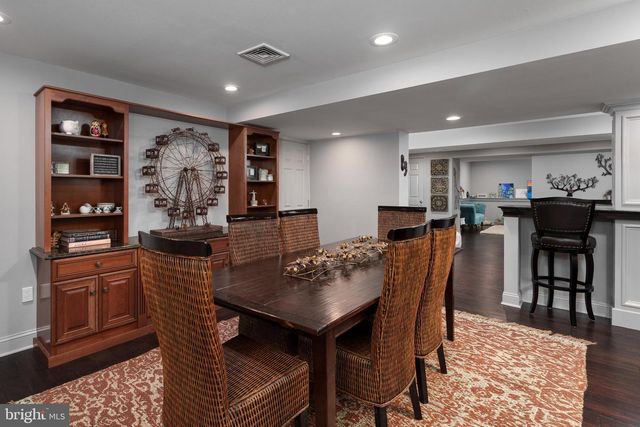 7 SLEEPY HOLLOW LANE, Princeton Junction, NJ 08550