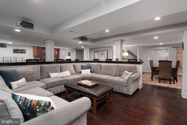 7 SLEEPY HOLLOW LANE, Princeton Junction, NJ 08550