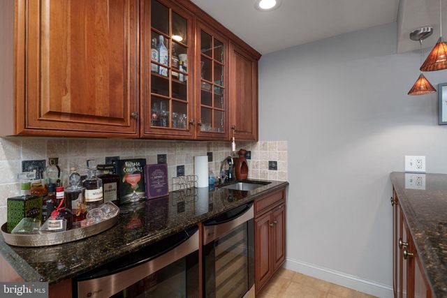 7 SLEEPY HOLLOW LANE, Princeton Junction, NJ 08550