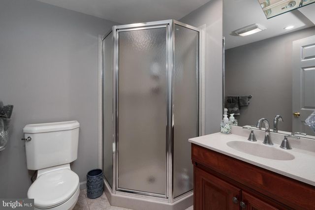 7 SLEEPY HOLLOW LANE, Princeton Junction, NJ 08550
