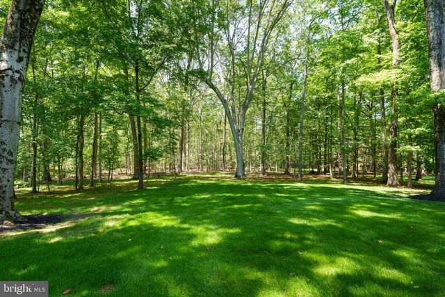 7 SLEEPY HOLLOW LANE, Princeton Junction, NJ 08550