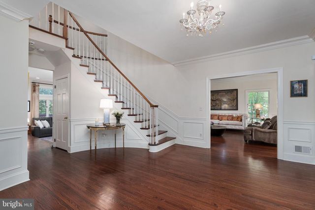 7 SLEEPY HOLLOW LANE, Princeton Junction, NJ 08550